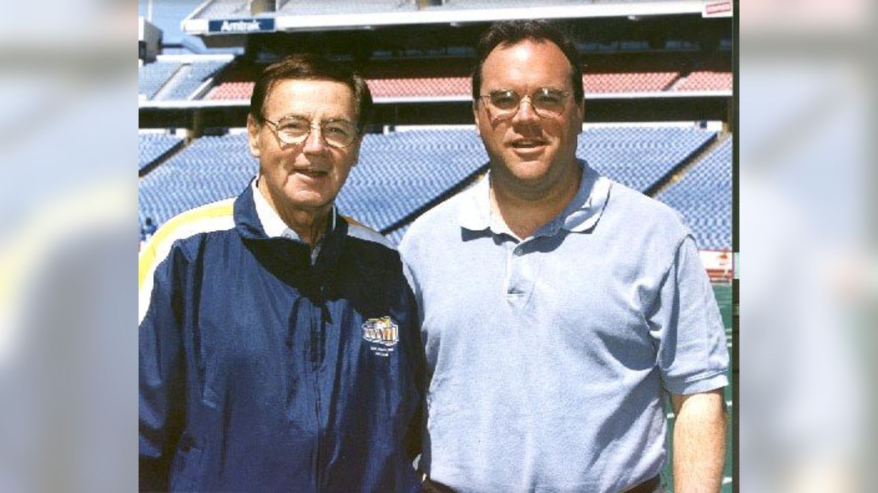 Van Miller honored as 29th member of Bills Wall of Fame