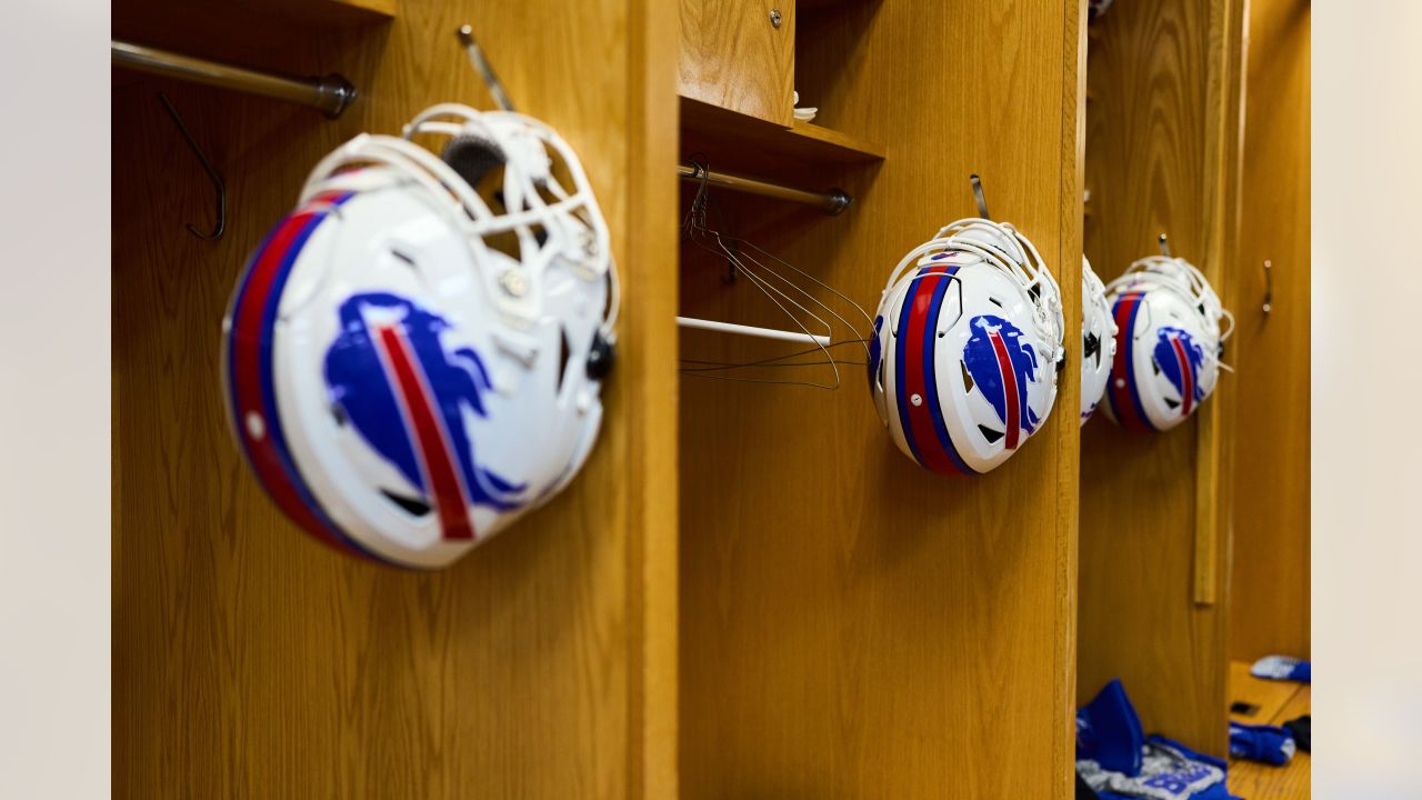 Jeff Mazurek, Bills' equipment staffers were unsung heroes during trying  2021 season