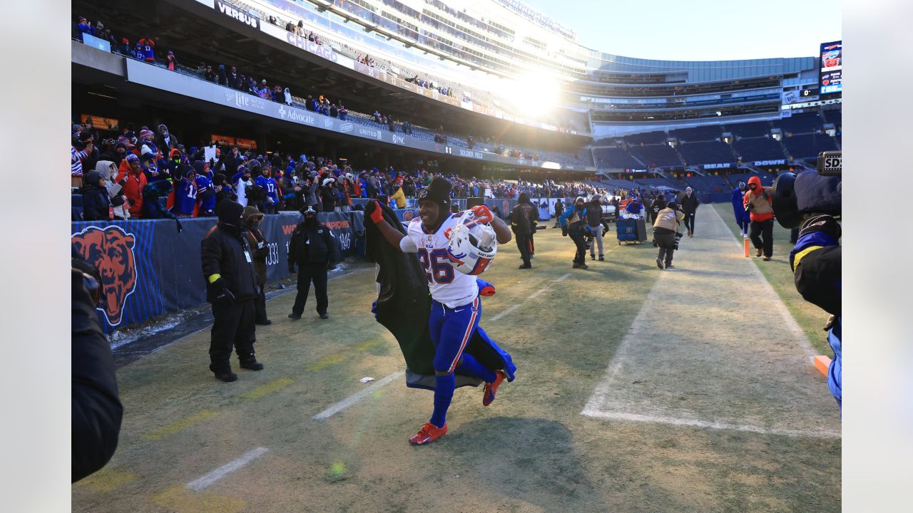 Bills run over Bears, clinch third straight AFC East title