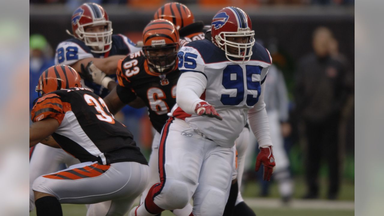 Three questions: Bills' defensive front ends with whimper vs. Bengals'  banged up O-line