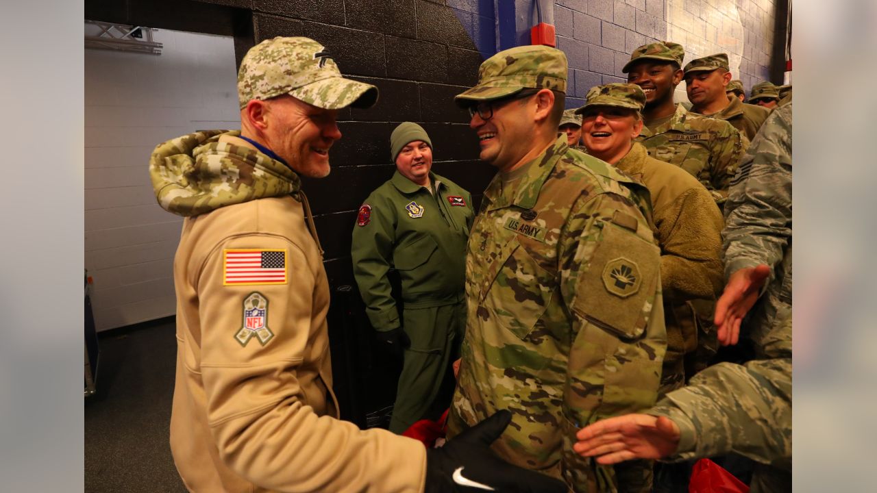 DVIDS - Images - 2019 Buffalo Bills Salute to Service Game: Pregame  Ceremony [Image 3 of 8]