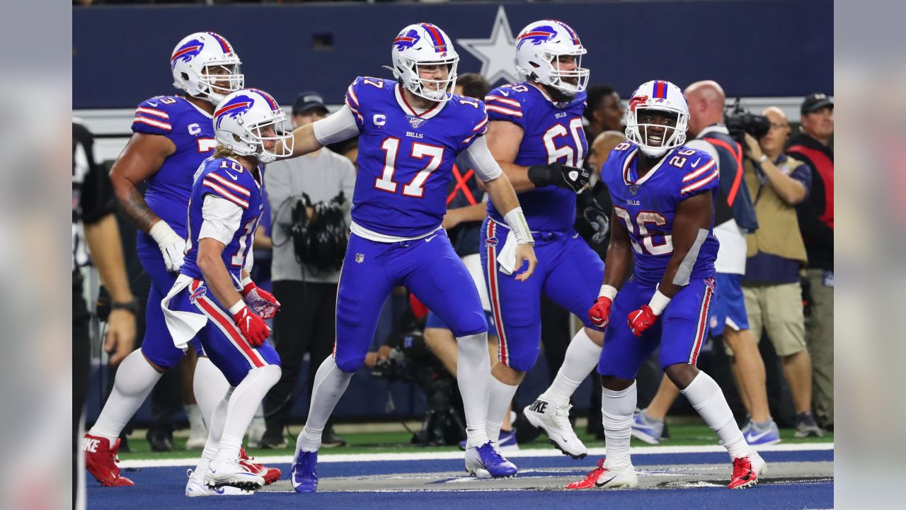 Buffalo Bills Cold Front Report - From youth football to the NFL. Devin  Singletary and Lamar Jackson swap jerseys. #BALvsBUF #billsmafia  #ColdFrontReport #DevinSingletary #LamarJackson