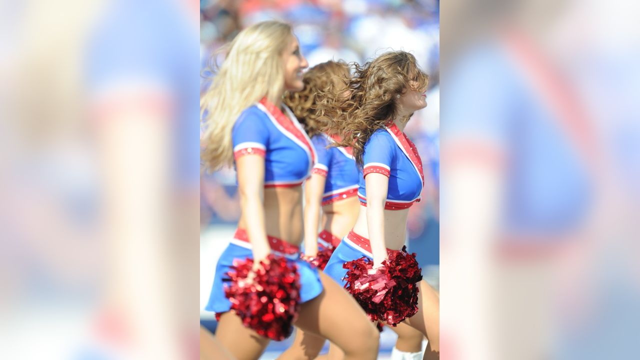 248 The Buffalo Jills Photos & High Res Pictures - Getty Images