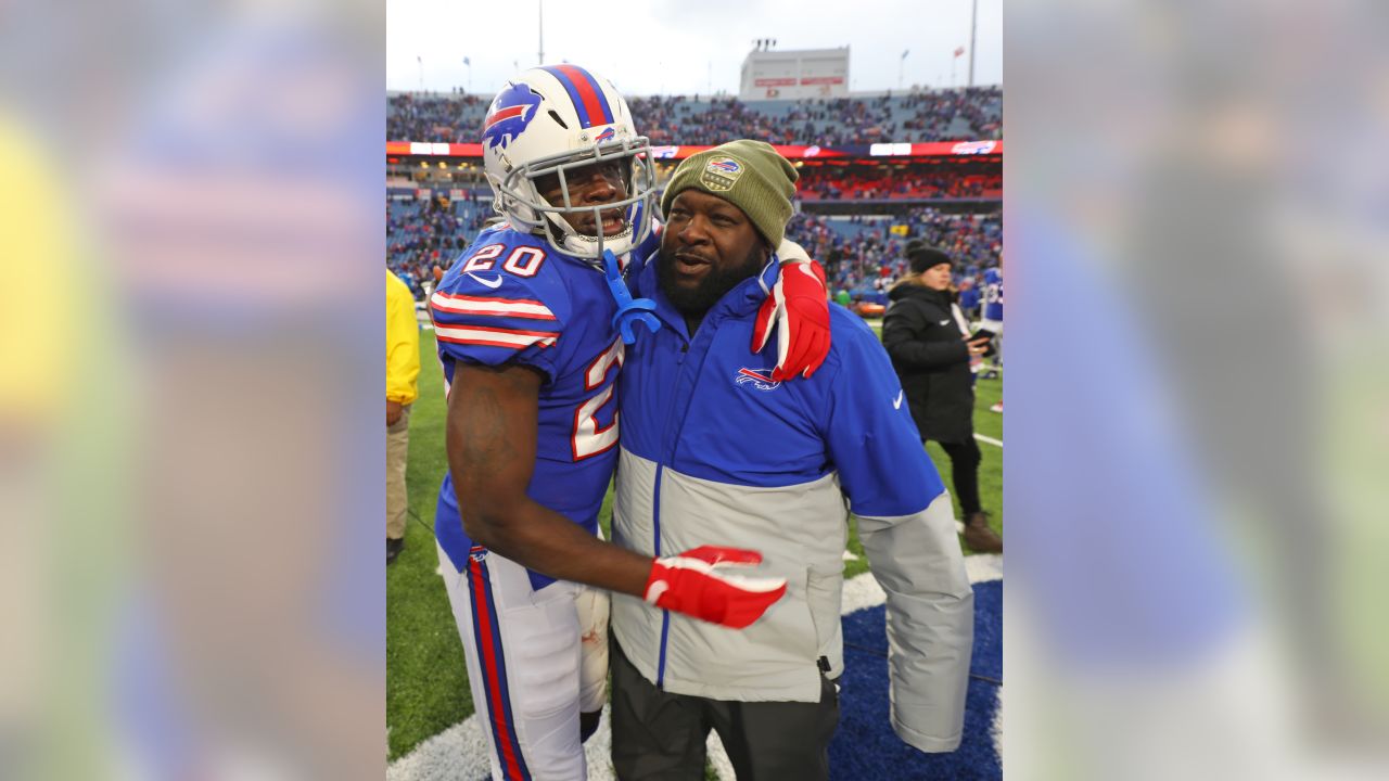 Buffalo Bills running back Frank Gore #20 during an NFL football