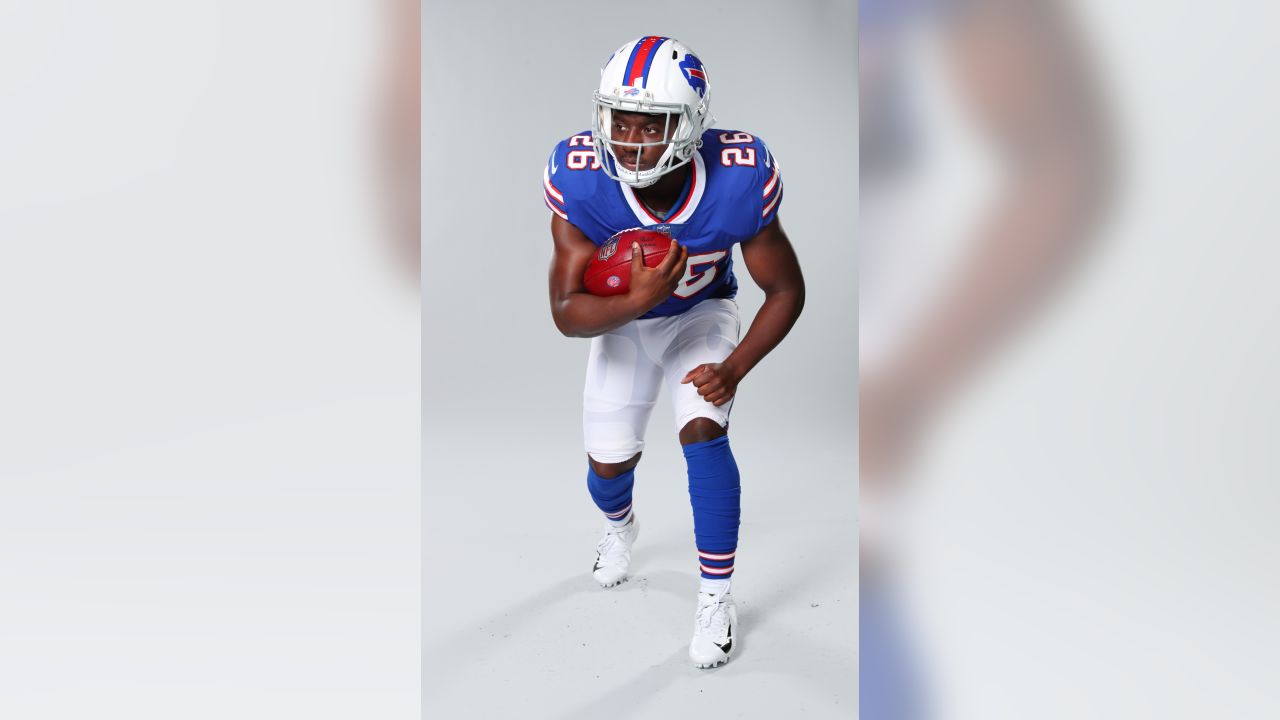 Photos  Bills veterans in uniforms