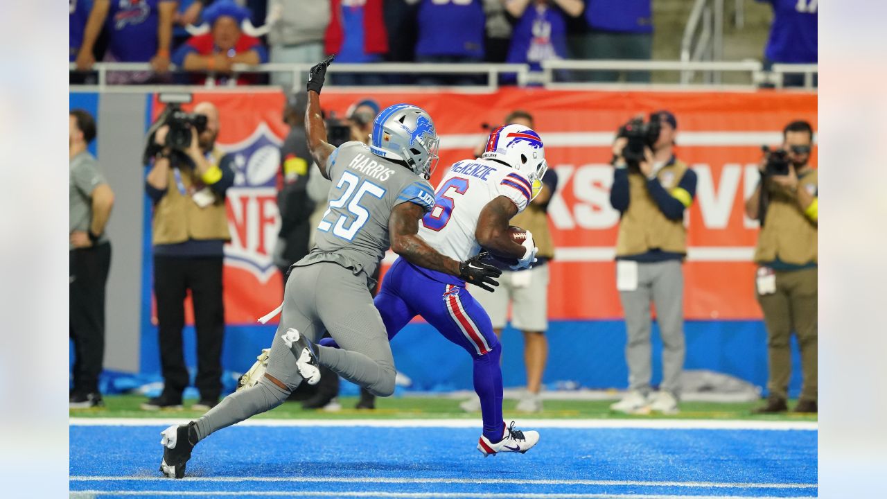 NickALive!: How To Stream Bills vs. Lions For Free This Thanksgiving On  Paramount+