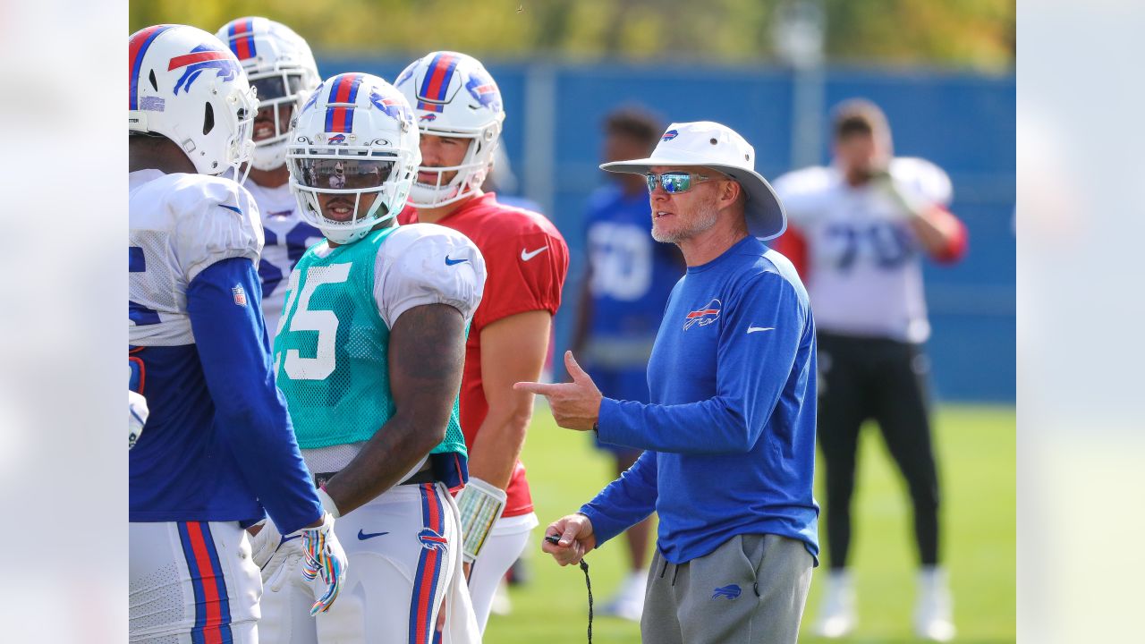 Bills vs Chiefs: RT Spencer Brown in walking boot after Buffalo's