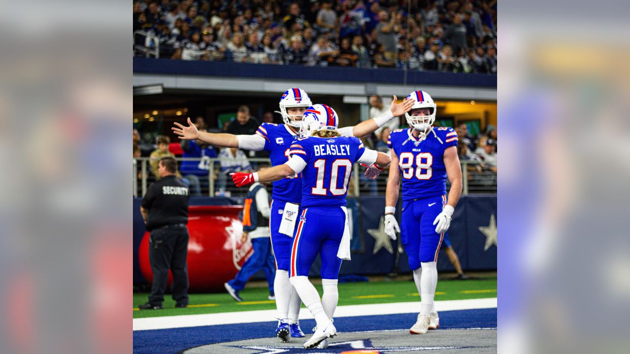 Buffalo Sabres captain Jack Eichel is fan of Bills QB Josh Allen