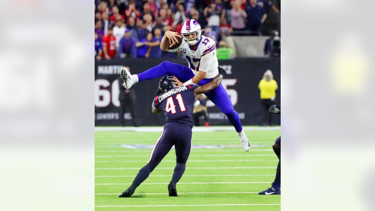 : Buffalo Bills Quarterback Josh Allen Hurdles over Defenders  During An AFC match up 8x10 Action Photo Picture : Sports & Outdoors