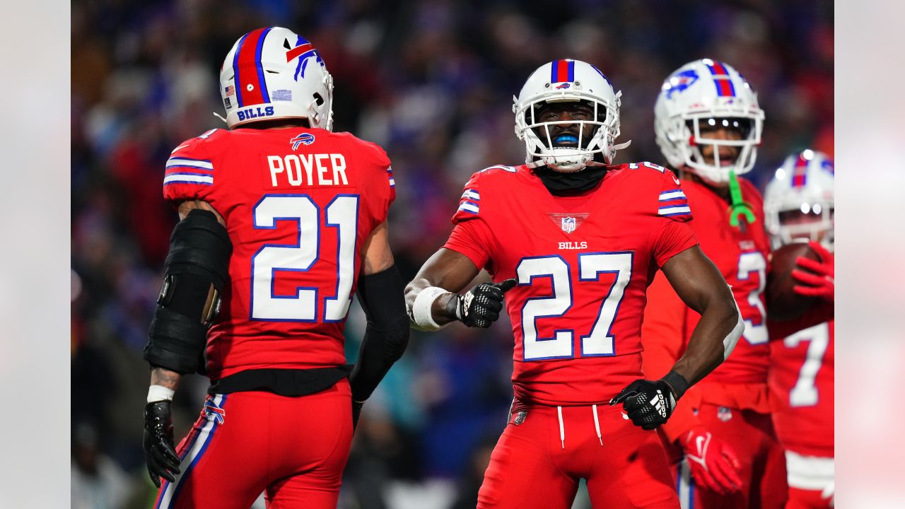 Red-hot Bills outlast rival Dolphins at frigid Highmark Stadium