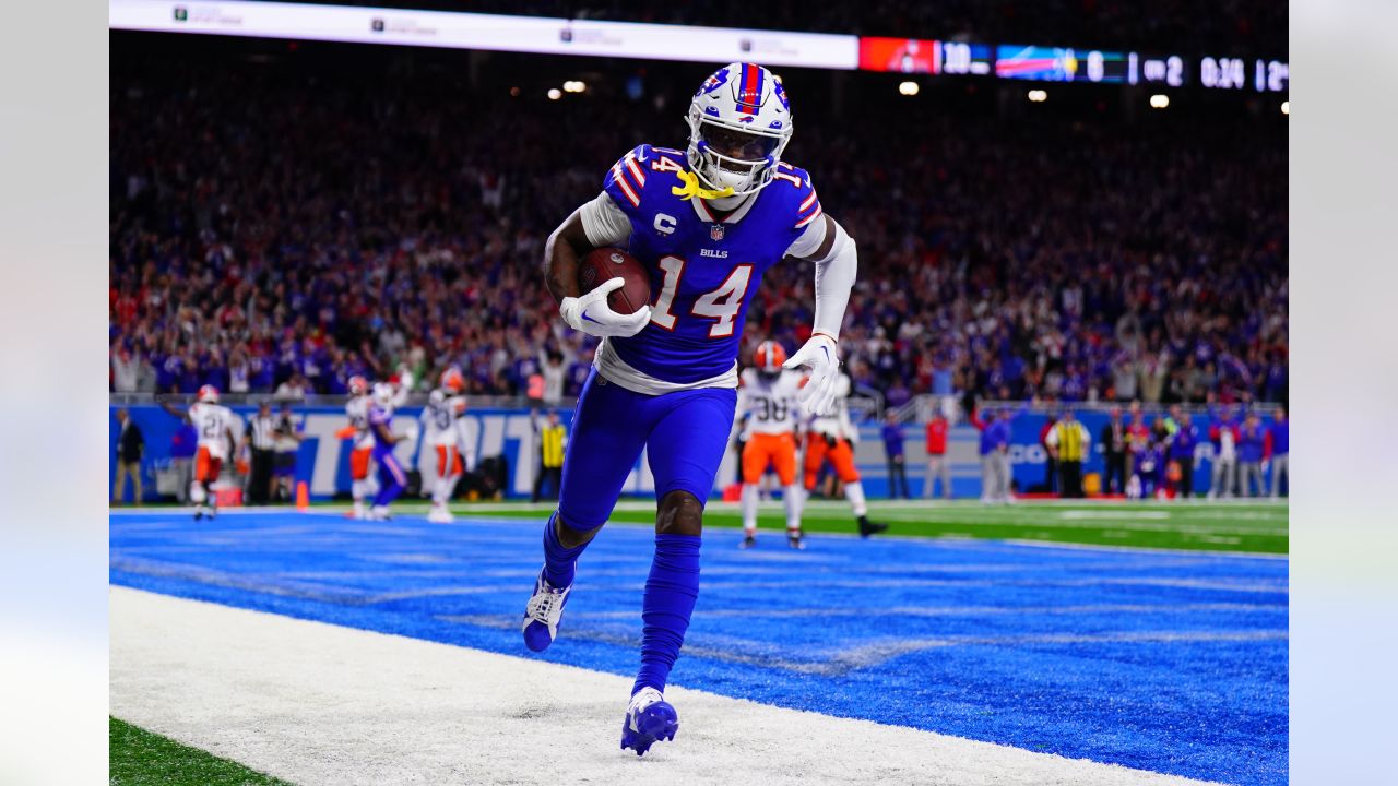 Game Frames, Best Bills game photos vs Browns