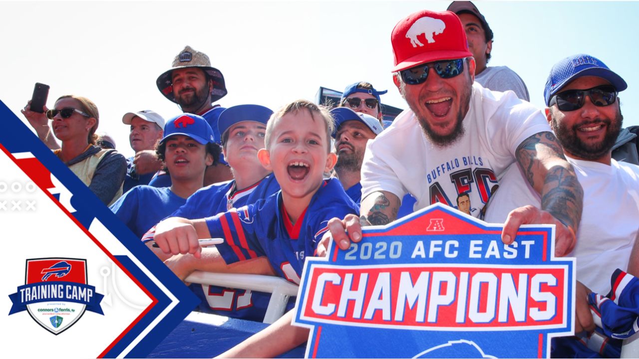 Bills fans brave the heat at training camp