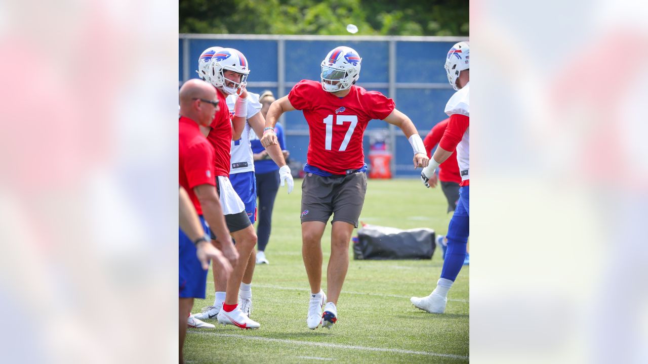 Bills pick up fifth-year options on QB Josh Allen, LB Tremaine Edmunds -  The Boston Globe