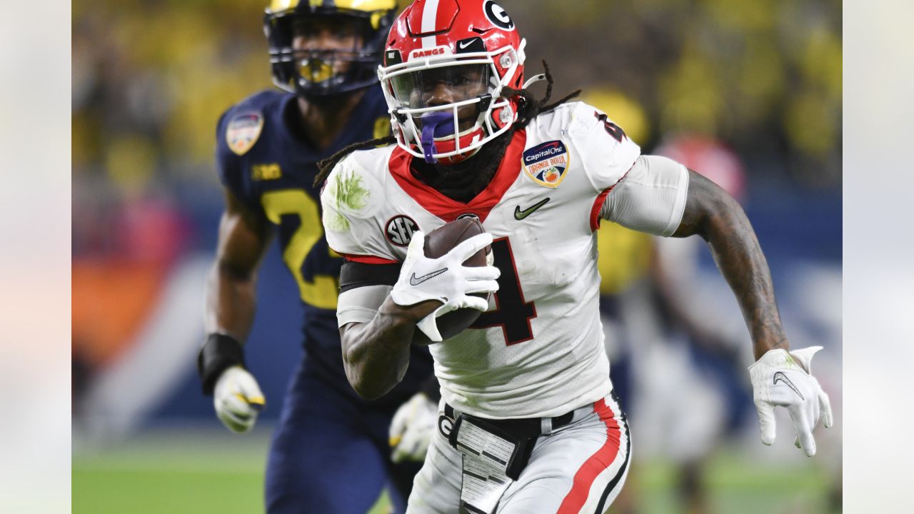 UGA football RB James Cook reveals he's back in 2021