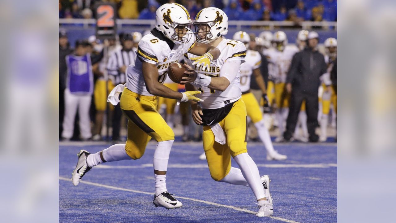 Josh Allen signs on eve of training camp