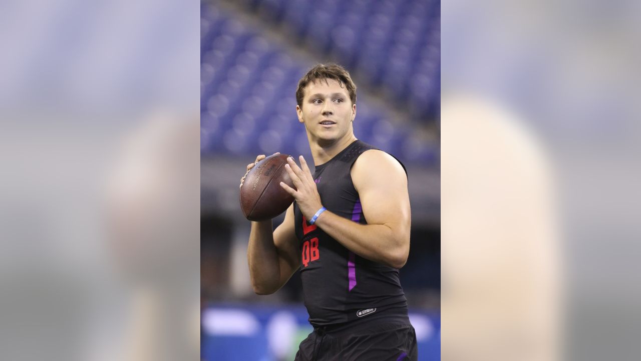 Josh Allen signs on eve of training camp