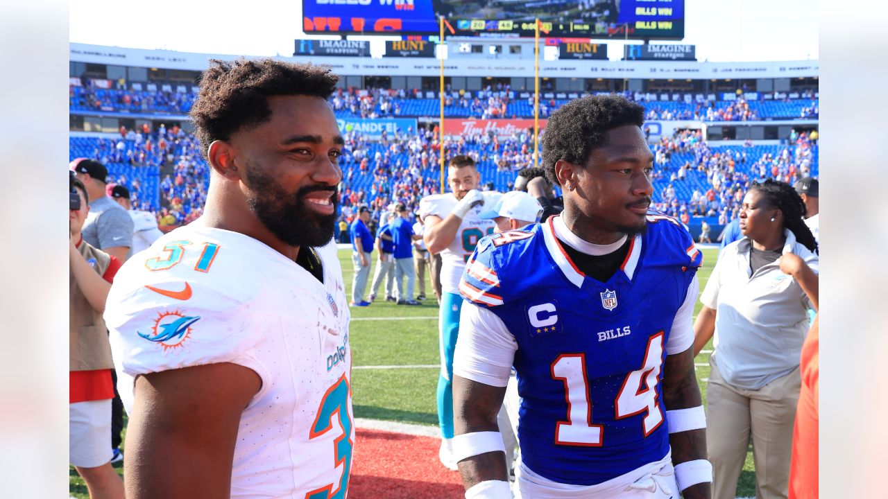 Josh Allen, Stefon Diggs lead Bills to win against Dolphins