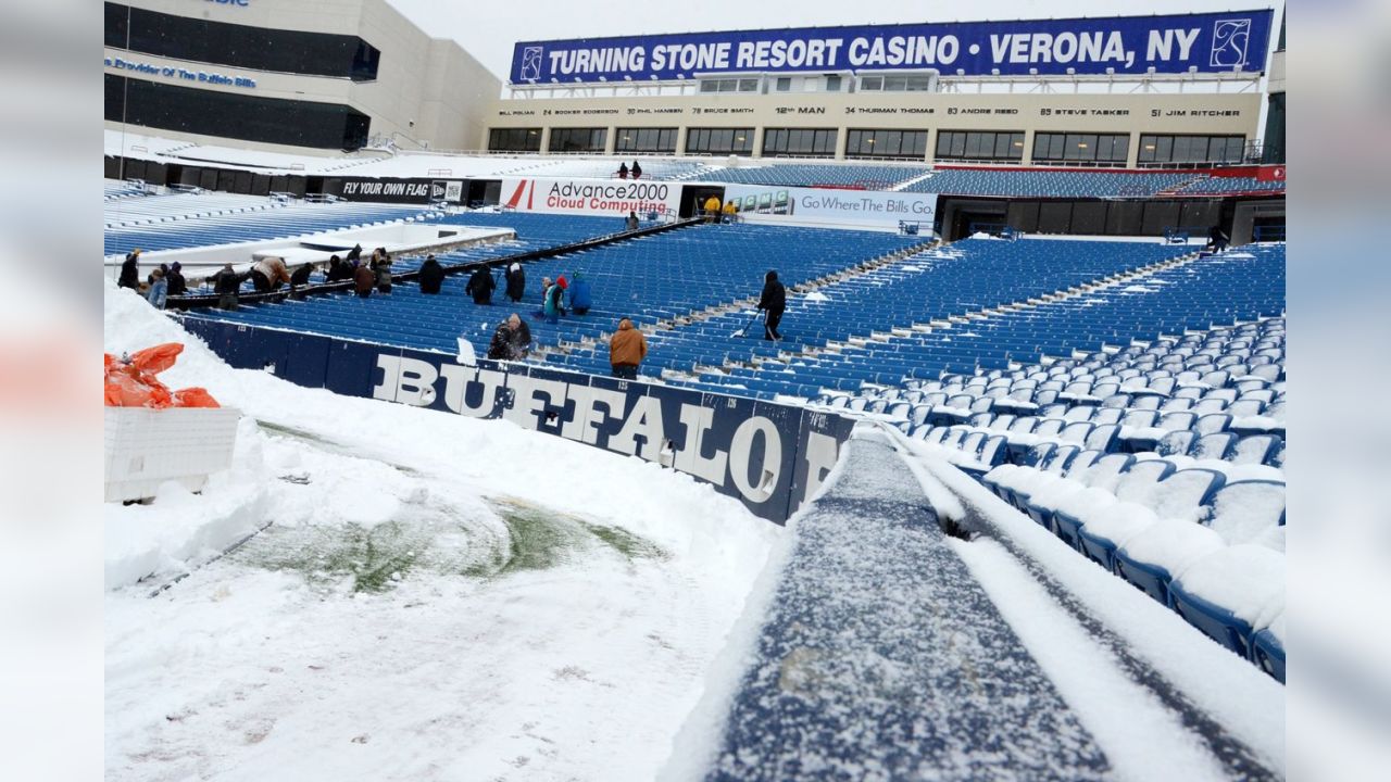 Buffalo Bills players react to massive snowstorm in Western New