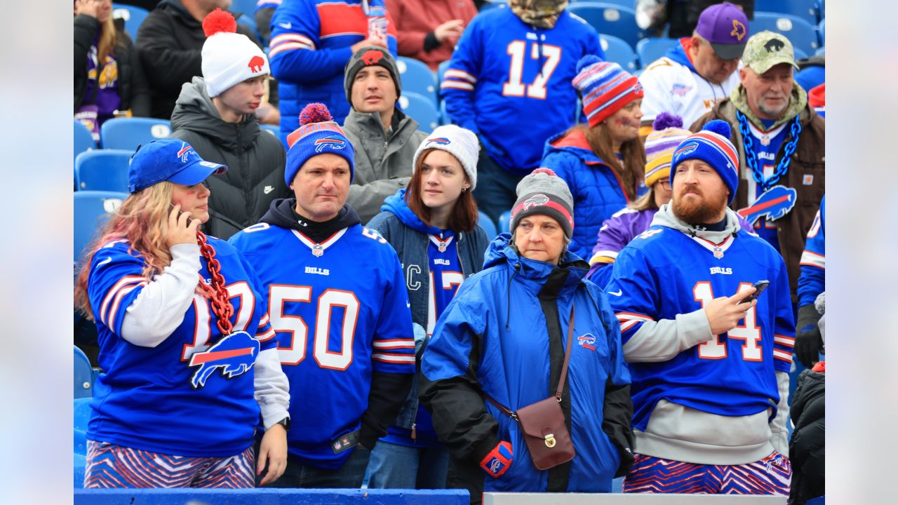 Best fan photos from Bills vs. Vikings