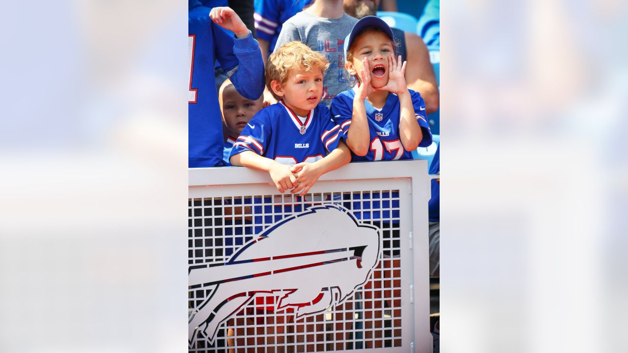 Buffalo Bills training camp: 15,000 fans attend first open practice