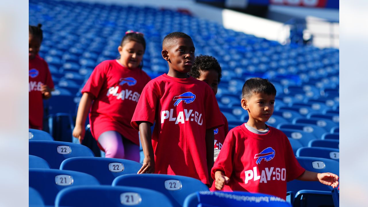 Bills players help kick off the Play 60 Challenge - BVM Sports