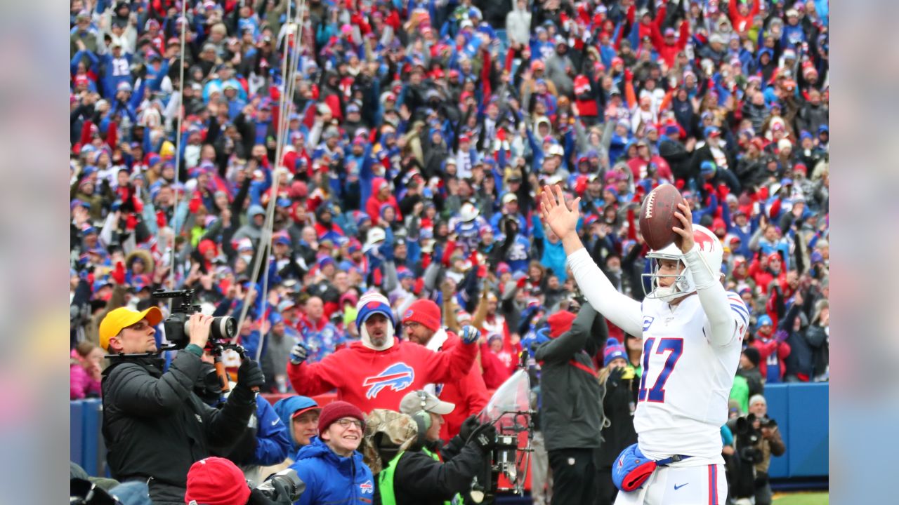 Buffalo Bills - Josh Allen. Jack Eichel. Captains Circle premieres this  Sunday at 7PM:  #GoBills, #GearUp