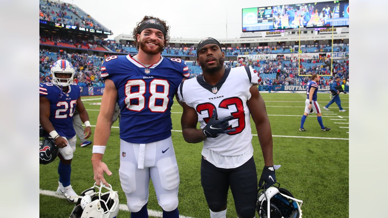 Bills celebrate a shutout victory over Houston