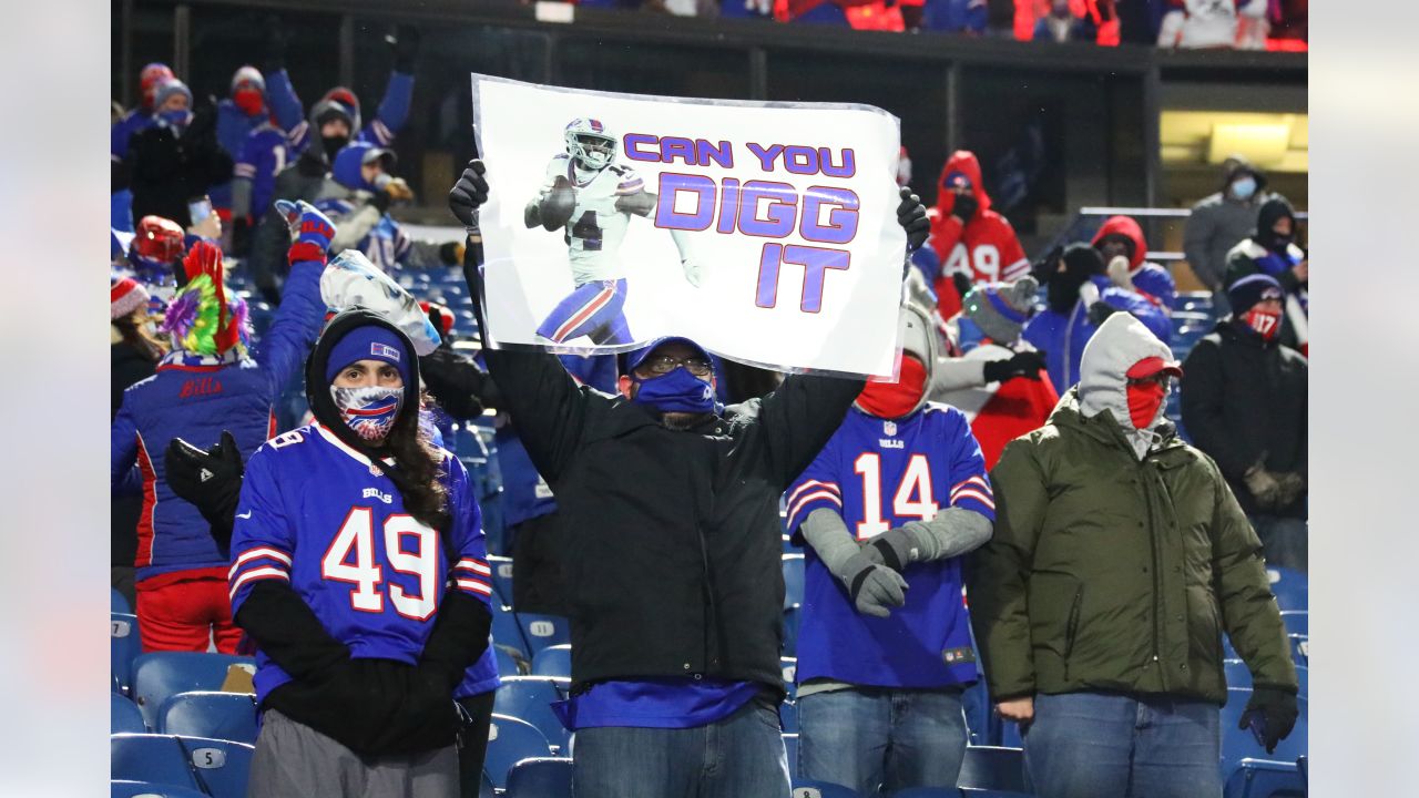 FOX Sports: NFL on X: BILLS WIN!!!! AHHH! For the first time since 1995,  the @BuffaloBills have won a playoff game! 