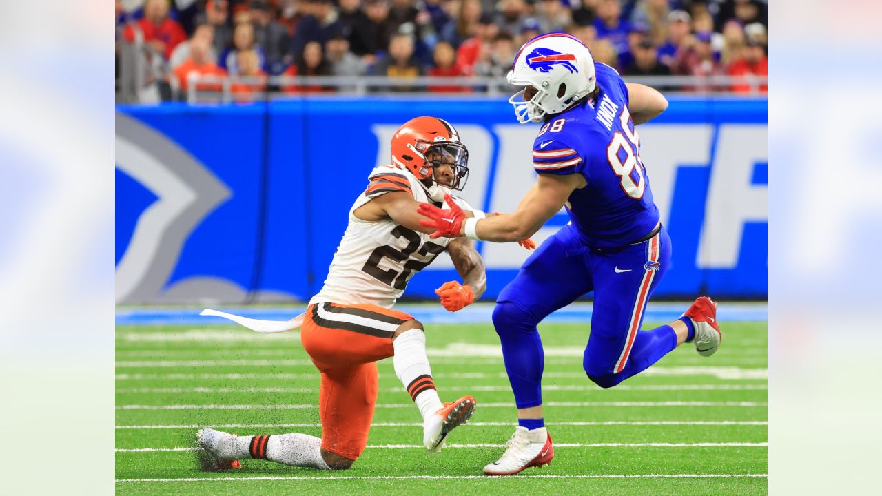 Game Frames, Best Bills game photos vs Browns