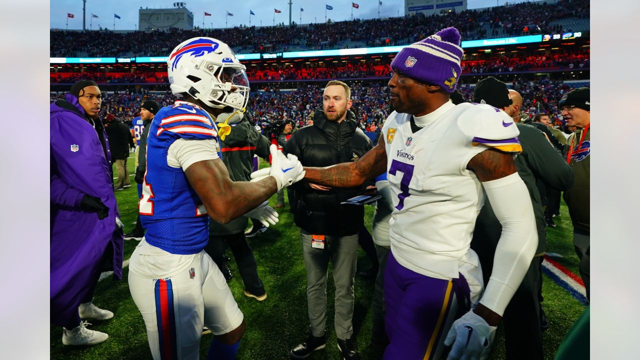 Instant analysis: Bills self destruct against Vikings in Week 10 loss