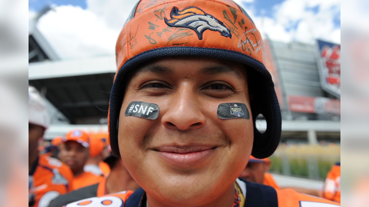 Broncos touting orange jerseys – The Denver Post