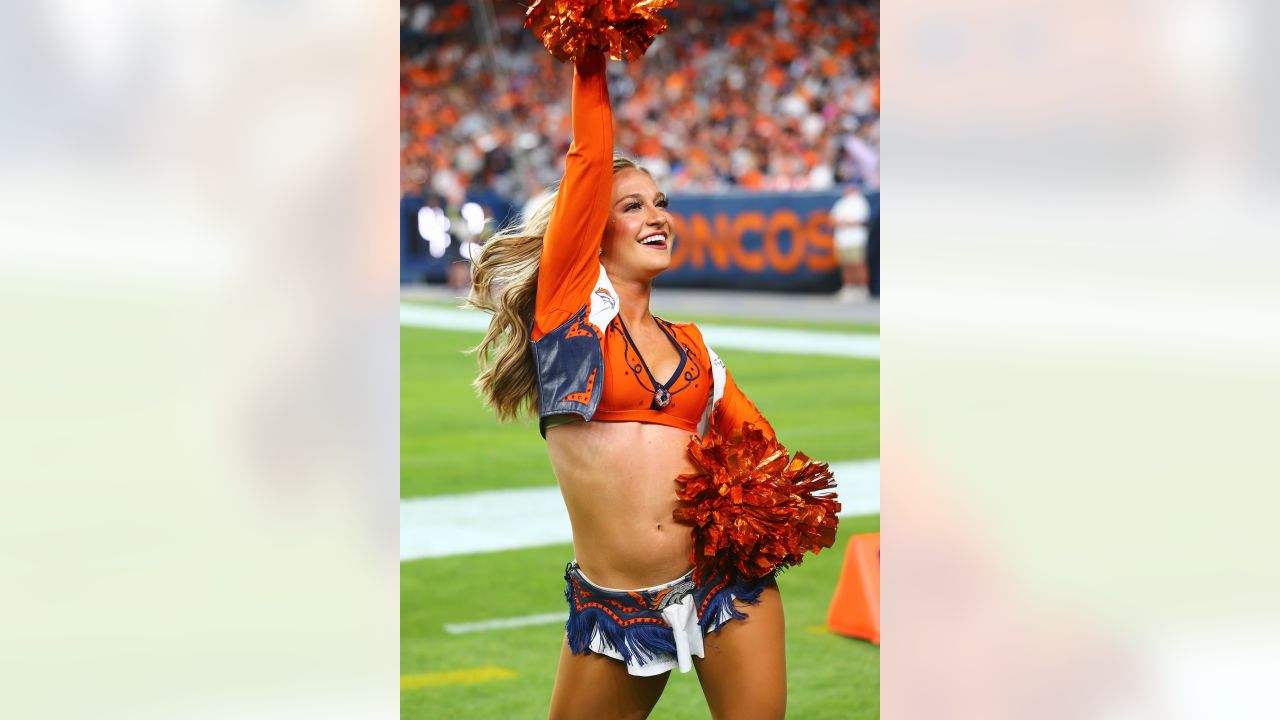 Denver Broncos cheerleaders perform during an NFL preseason football game,  Aug. 27, 2022, in Denver. (AP Photo/David Zalubowski Stock Photo - Alamy