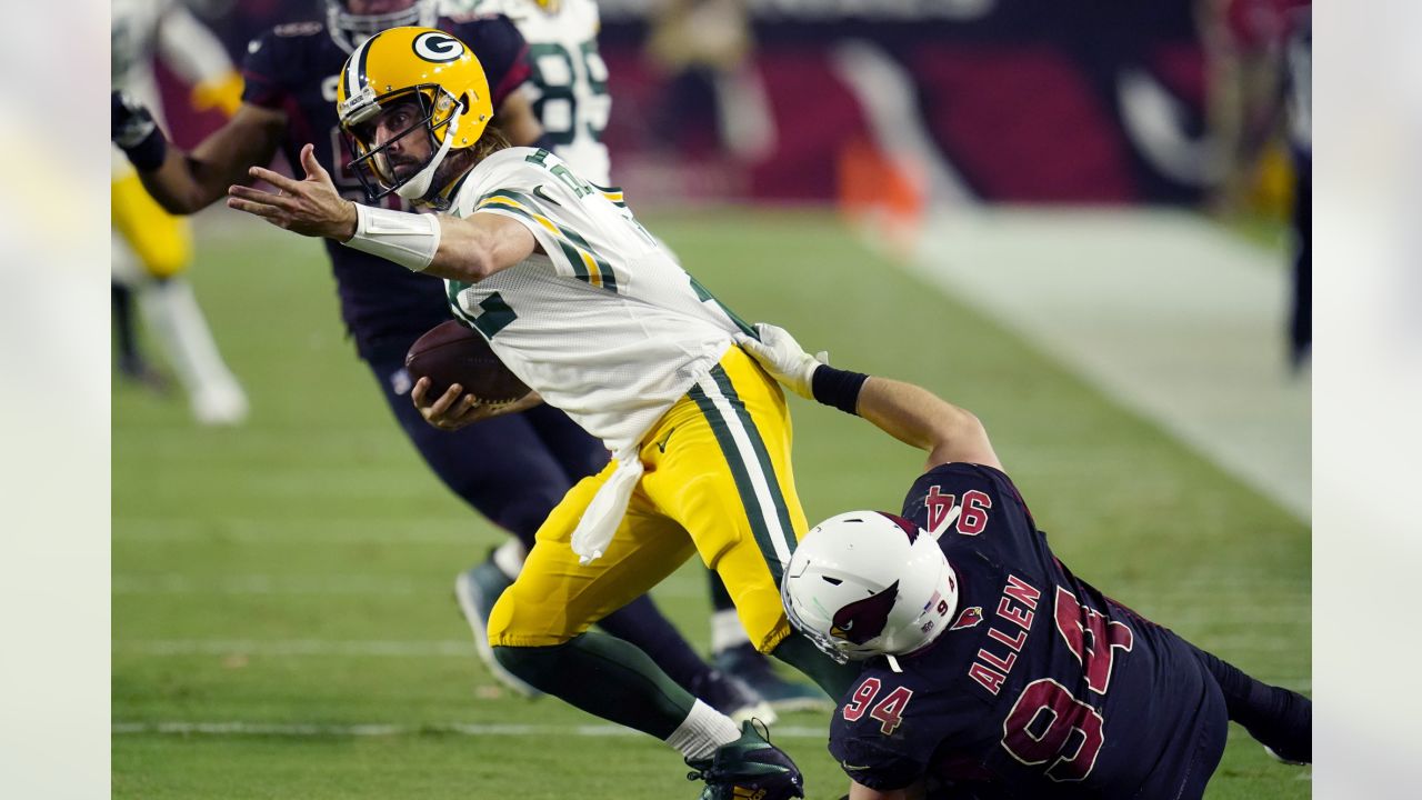 The Denver Broncos have signed former Cardinals DE Zach Allen.