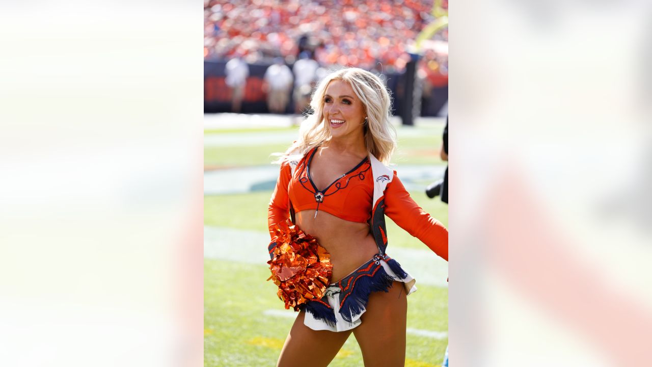 Denver Broncos Cheerleaders game gallery: Week 2 vs. Washington