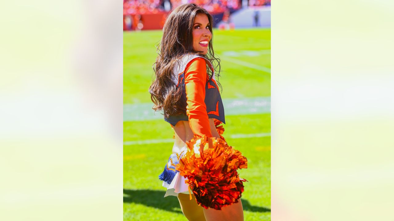 Denver Broncos Cheerleaders game gallery: Week 2 vs. Washington