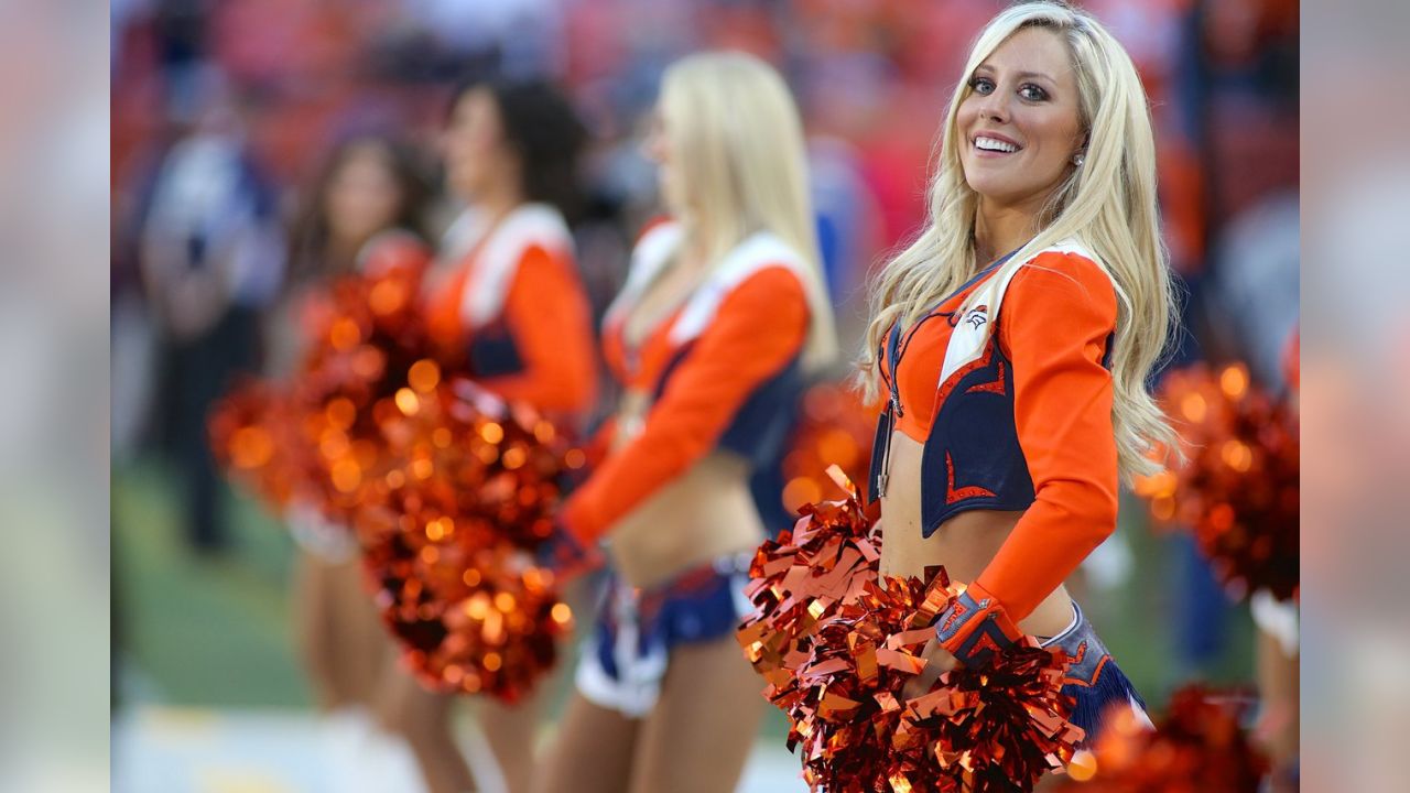 Broncos cheerleaders to do the Fair