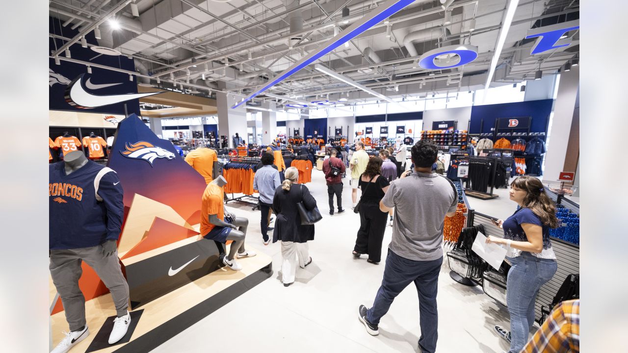 Photos at Denver Broncos Team Store - Sun Valley - 6 tips from 514 visitors