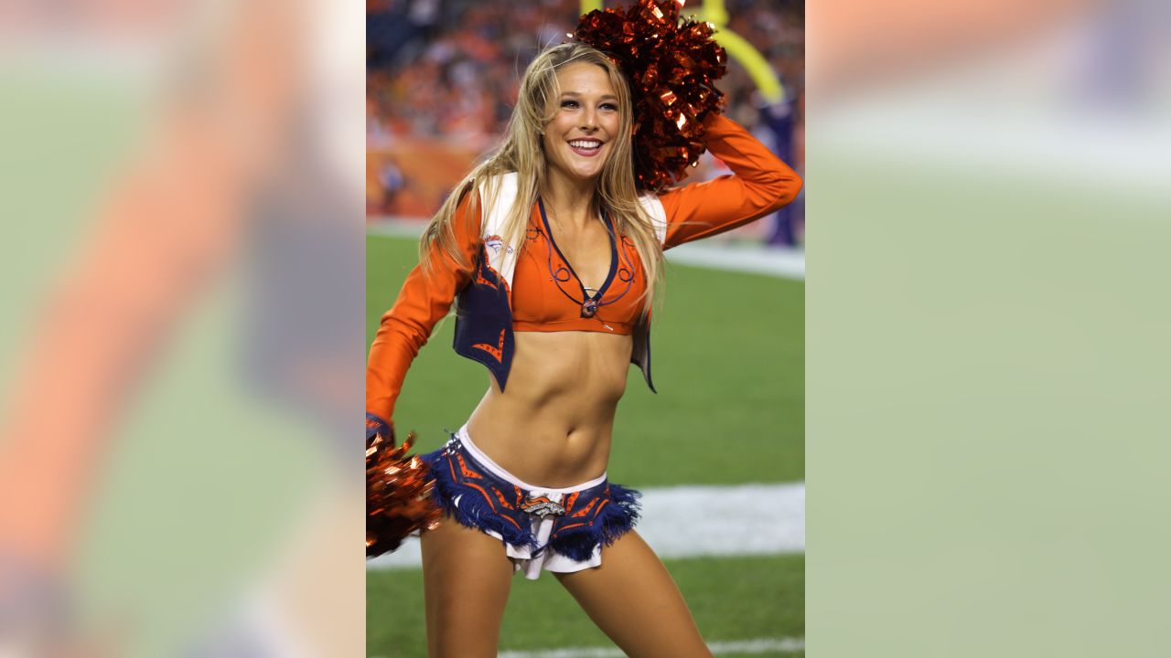 Denver Broncos Cheerleaders game gallery: vs. Bears