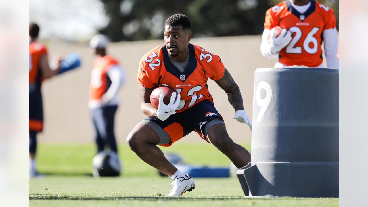 Broncos training camp: Previewing the RB competition