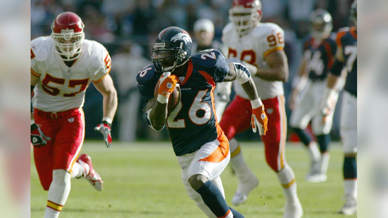 Denver Broncos defensive tackle Maa Tanuvasa in action during the News  Photo - Getty Images