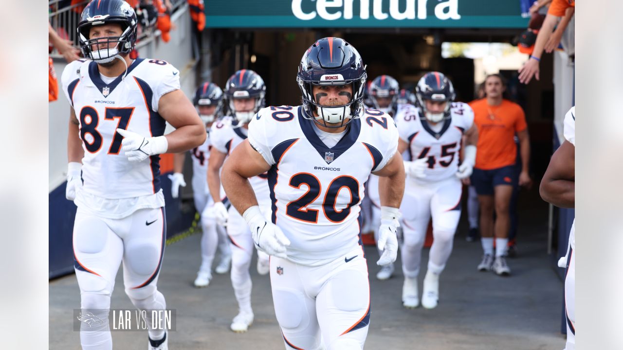 Pregame photos: Broncos arrive and prepare for preseason finale vs. the  Vikings