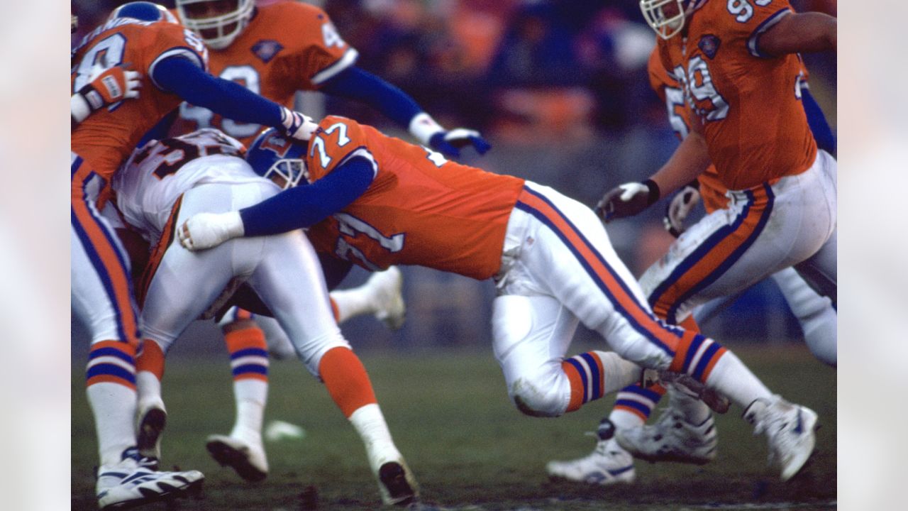 Mile High Moments] Happy Birthday, no. 77 Karl Mecklenburg! The Broncos  drafted Mecklenburg in the 1983 12th round. He was a Denver Bronco LB and  masterful jack-of-all trades defender for 12 seasons!