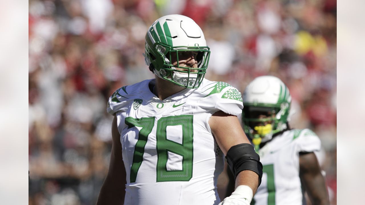 Oregon Ducks center Alex Forsyth selected by Denver Broncos in 7th round of NFL  draft 