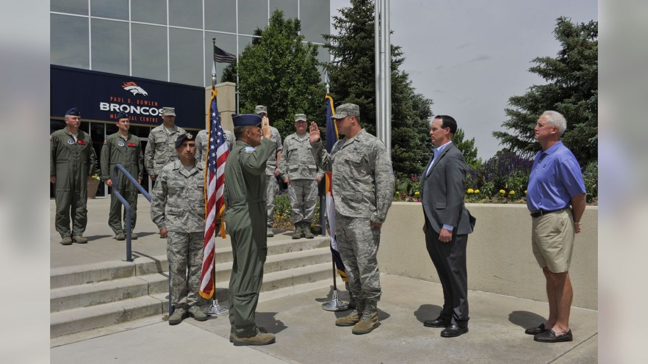 Colorado Air National Guard member plays for the Denver Broncos