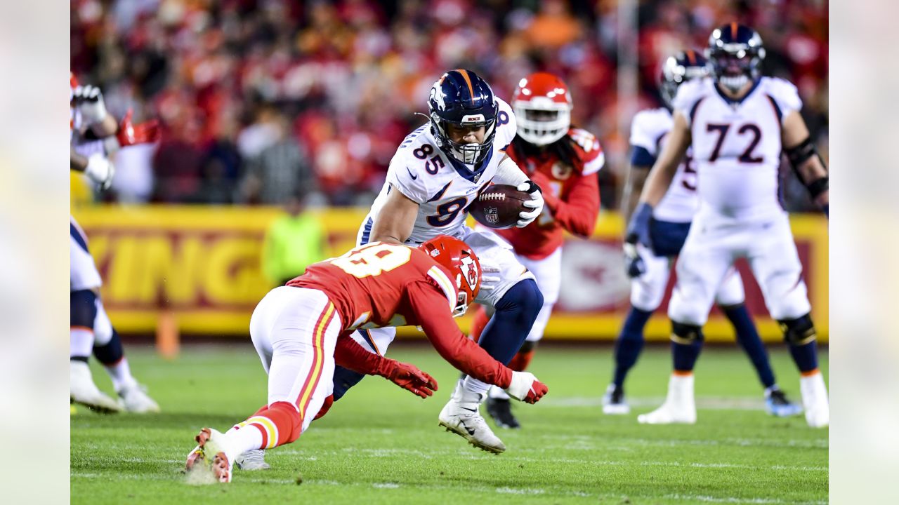 DENvsKC in-game photos: Broncos battle to the end, fall vs. Chiefs