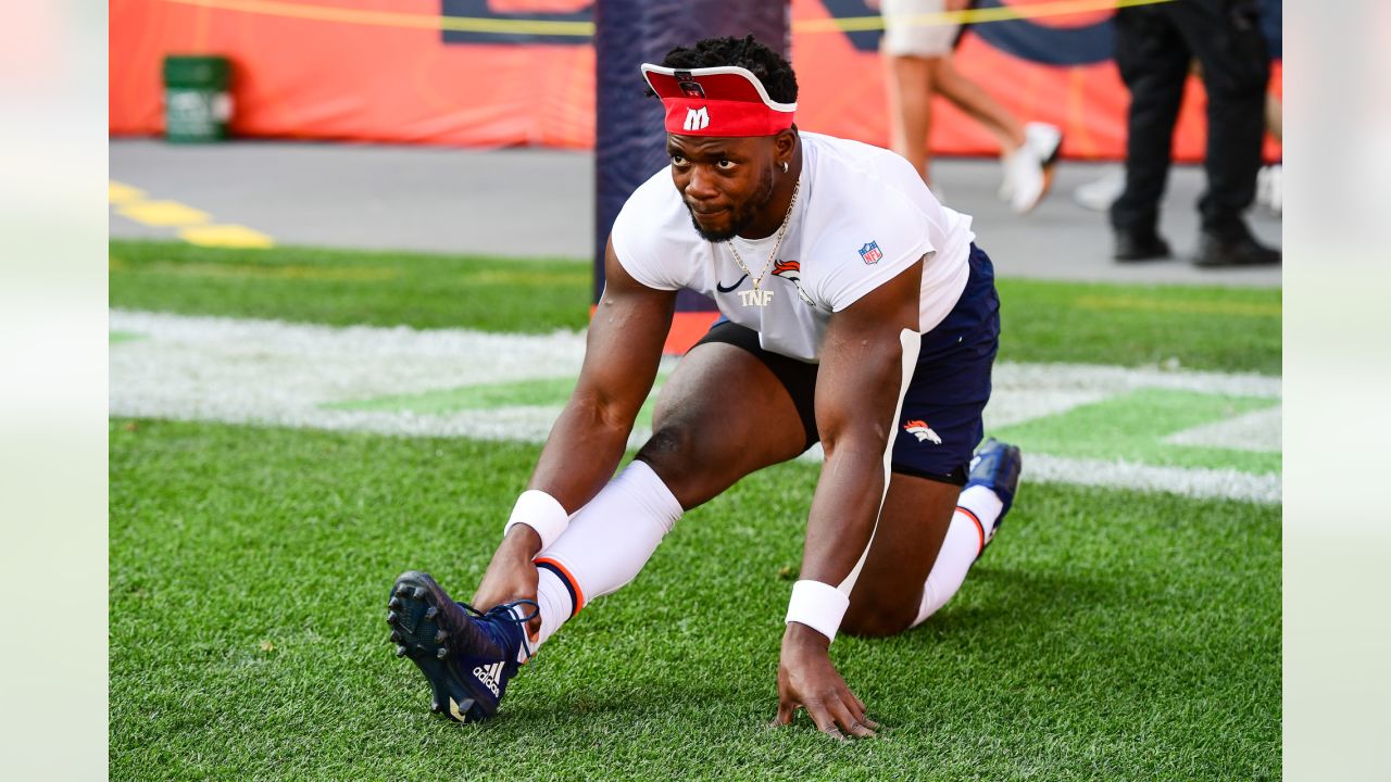 Los Angeles Rams - Von Miller honoring Demaryius Thomas during pregame  warmups.