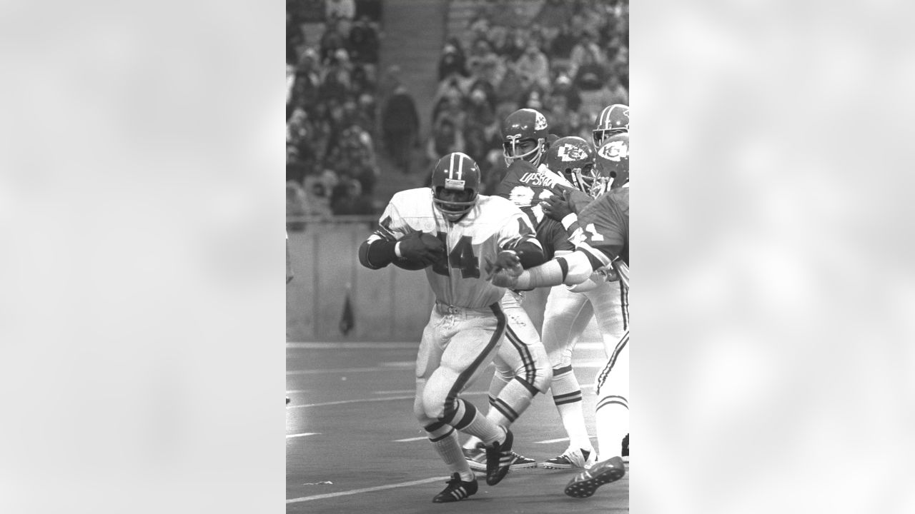 APR 27 1967; Lionel Taylor of Denver Broncos football team News