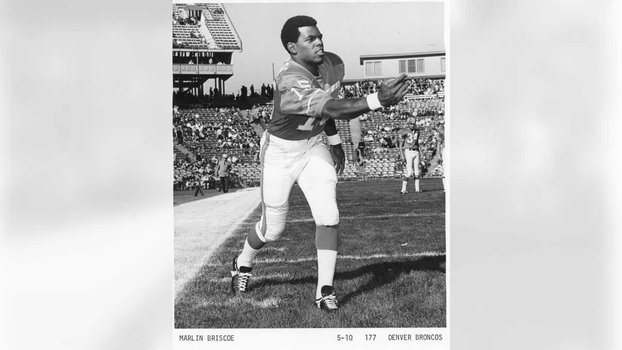 RIP Marlin Briscoe 1945-2022 Denver Broncos Legend The First Black Starting  Quarterback In The AFL Home Decor Poster Canvas - REVER LAVIE