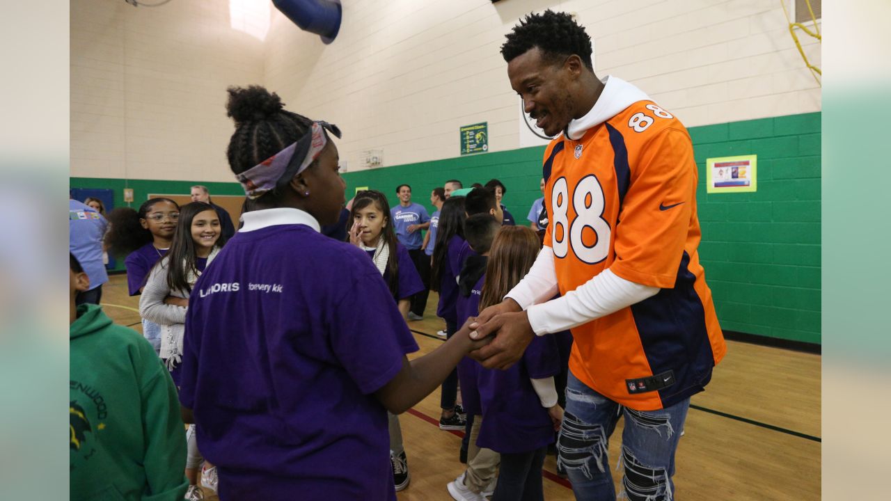 Demaryius Thomas and Courtland Sutton team up for special recess