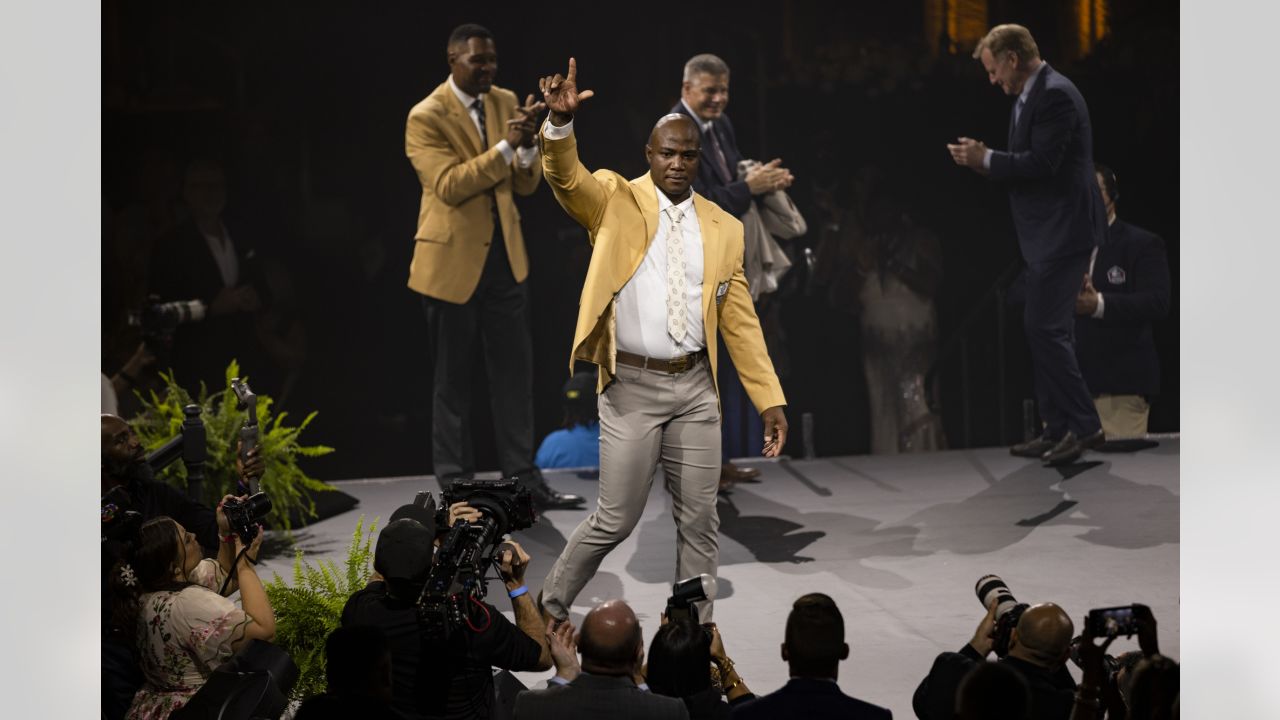 Photos: DeMarcus Ware receives his gold jacket as a member of the